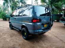 https://riyasewana.com/uploads/mitsubishi-delica-l400-1995-1122313312593.jpg