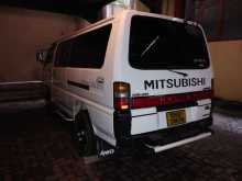 https://riyasewana.com/uploads/mitsubishi-delica-p45-151344574172.jpg