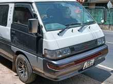 Mitsubishi Delica Po5 1986 Van