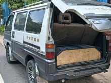 https://riyasewana.com/uploads/mitsubishi-delica-po5-1986-1316491012672.jpg