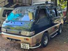 Mitsubishi Delica PO5 1988 Van