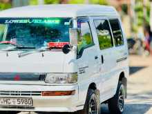 Mitsubishi Delica Po5 2003 Van
