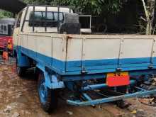 https://riyasewana.com/uploads/mitsubishi-delica-t120-1979-2920155112143.jpg