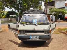 Mitsubishi Delica L300 1983 Lorry