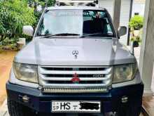 Mitsubishi Montero GDI 2000 SUV