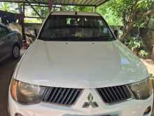 Mitsubishi Double Cab 2012 Pickup