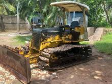 Mitsubishi Dozer 2015 Heavy-Duty