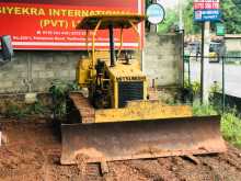 Mitsubishi Dozer D2 1999 Heavy-Duty