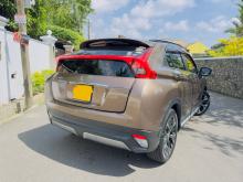 https://riyasewana.com/uploads/mitsubishi-eclipse-cross-1910533017243.jpg
