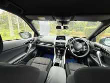 https://riyasewana.com/uploads/mitsubishi-eclipse-cross-2017-112365912083.jpg