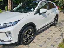 https://riyasewana.com/uploads/mitsubishi-eclipse-cross-2018-107442112813.jpg