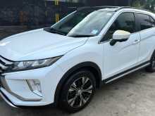 https://riyasewana.com/uploads/mitsubishi-eclipse-cross-2018-1321080312212.jpg