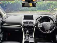 https://riyasewana.com/uploads/mitsubishi-eclipse-cross-2018-1819105112332.jpg