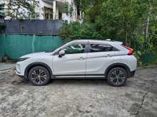 https://riyasewana.com/uploads/mitsubishi-eclipse-cross-2019-1119553912943.jpg