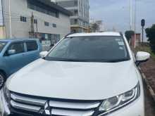 https://riyasewana.com/uploads/mitsubishi-eclipse-cross-25115333162.jpg