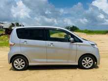 https://riyasewana.com/uploads/mitsubishi-ek-custom-2018-2220111312763.jpg