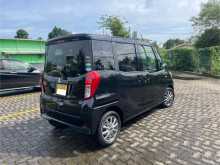 https://riyasewana.com/uploads/mitsubishi-ek-space-2016-1514404212183.jpg