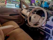 https://riyasewana.com/uploads/mitsubishi-ek-wagon-10124618672.jpg