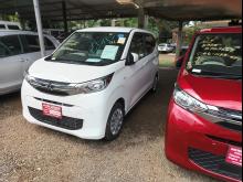 https://riyasewana.com/uploads/mitsubishi-ek-wagon-2622115417853.jpg