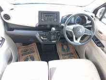 https://riyasewana.com/uploads/mitsubishi-ek-wagon-41644174233.jpg