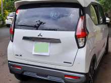 https://riyasewana.com/uploads/mitsubishi-ek-x-14104102222.jpg
