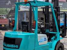 Mitsubishi Forklift FD25 2004 Heavy-Duty