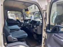 https://riyasewana.com/uploads/mitsubishi-freezer-lorry-211930014272.jpg