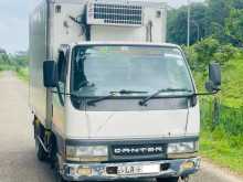 Mitsubishi Freezer Truck 2000 Lorry