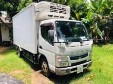 Mitsubishi Freezer TruCK14.5ft 2017 Lorry