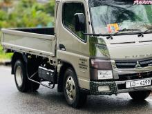 Mitsubishi Fuso 2014 Lorry