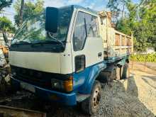 https://riyasewana.com/uploads/mitsubishi-fuso-28160227513.jpg