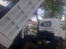 Mitsubishi Fuso 2002 Lorry
