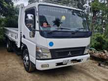 Mitsubishi Fuso 2010 Lorry