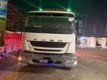 Mitsubishi FUSO 2015 Lorry