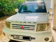 Mitsubishi Pajero 2000 SUV