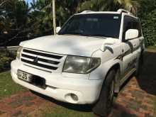 Mitsubishi Pajero 2000 SUV