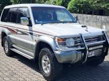 Mitsubishi Pajero 1995 SUV