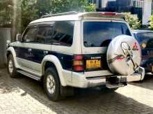 https://riyasewana.com/uploads/mitsubishi-intercooler-pajero-1992-136544812982.jpg