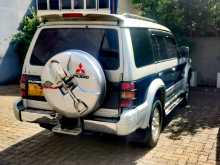 https://riyasewana.com/uploads/mitsubishi-intercooler-pajero-1992-288271612133.jpg