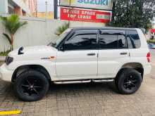 https://riyasewana.com/uploads/mitsubishi-io-pejero-1999-3117023212432.jpg