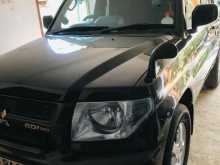 Mitsubishi Pajero IO 2000 SUV