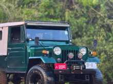 Mitsubishi 4DR5 1973 SUV