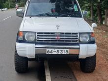 Mitsubishi Jeep 1993 Car