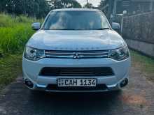 Mitsubishi Jeep 2015 SUV