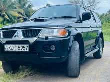 https://riyasewana.com/uploads/mitsubishi-k94wgnhpfr6-jeep-1463618762.jpg