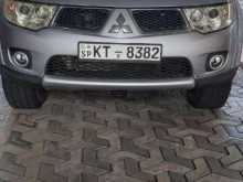 Mitsubishi Mitsubishi 2012 Pickup