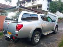 https://riyasewana.com/uploads/mitsubishi-l-200-111320104332.jpg