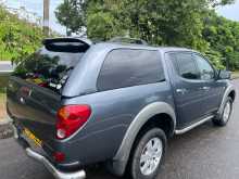 https://riyasewana.com/uploads/mitsubishi-l-200-2007-287052312383.jpg