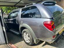 https://riyasewana.com/uploads/mitsubishi-l-200-2007-49383912534.jpg