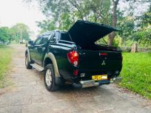 https://riyasewana.com/uploads/mitsubishi-l-200-23855326955.jpg